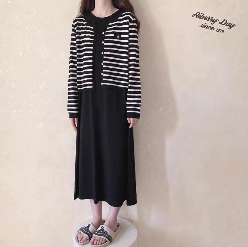 Pastel blue/black striped knit cardigan BY100