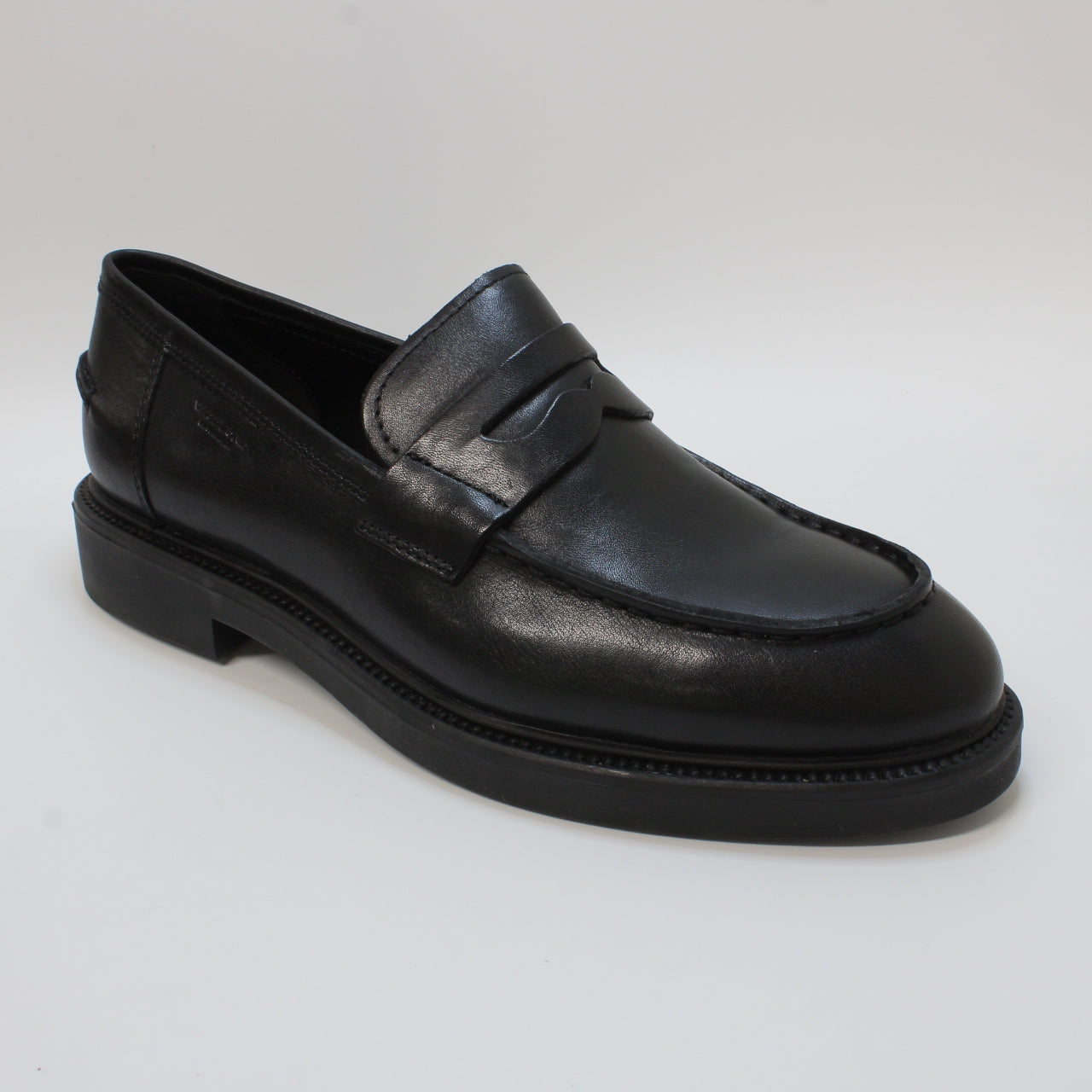 Womens Vagabond Shoemakers Alex W Loafer Black Leather